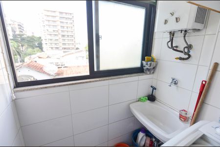 Apartamento à venda com 77m², 2 quartos e 1 vaga Apartamento à venda com 77m², 2 quartos e 1 vagaÁrea de Serviço