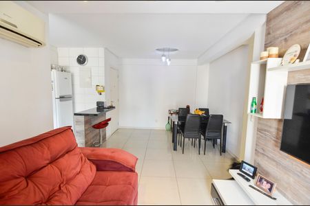 Apartamento à venda com 77m², 2 quartos e 1 vaga Apartamento à venda com 77m², 2 quartos e 1 vagaSala