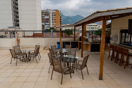 Apartamento à venda com 77m², 2 quartos e 1 vaga Apartamento à venda com 77m², 2 quartos e 1 vagaÁrea comum