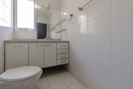 Apartamento à venda com 103m², 3 quartos e 1 vaga Apartamento à venda com 103m², 3 quartos e 1 vagaBanheiro da Suíte