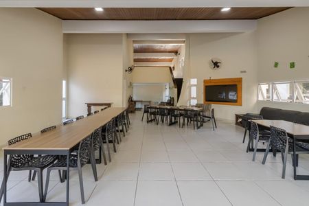 Apartamento à venda com 103m², 3 quartos e 1 vaga Apartamento à venda com 103m², 3 quartos e 1 vagaÁrea comum - Salão de festas