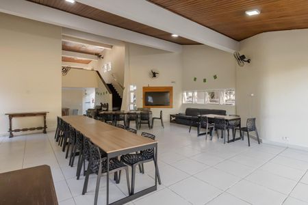Apartamento à venda com 103m², 3 quartos e 1 vaga Apartamento à venda com 103m², 3 quartos e 1 vagaÁrea comum - Salão de festas