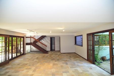 Sala de casa de condomínio à venda com 4 quartos, 304m² em Itanhangá, Rio de Janeiro