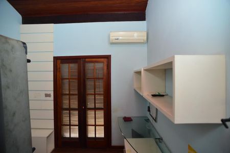 Quarto 1 de casa de condomínio à venda com 4 quartos, 304m² em Itanhangá, Rio de Janeiro