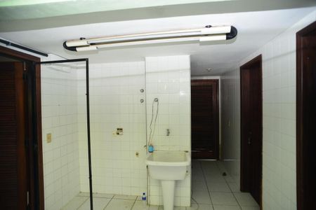 Área de Serviço de casa de condomínio à venda com 4 quartos, 304m² em Itanhangá, Rio de Janeiro