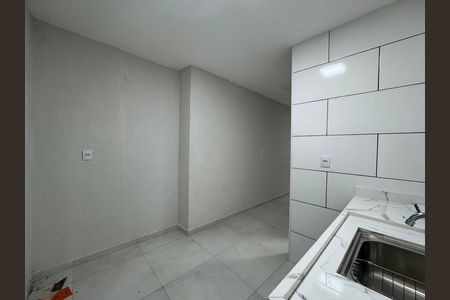 Cozinha de kitnet/studio para alugar com 1 quarto, 25m² em Km 18, Osasco