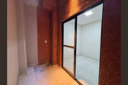 Sacada de kitnet/studio para alugar com 1 quarto, 25m² em Km 18, Osasco