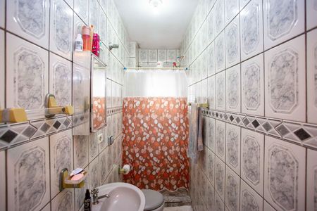 Banheiro de casa para alugar com 2 quartos, 125m² em Centro, Diadema