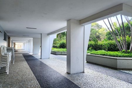 Apartamento à venda com 54m², 2 quartos e 1 vaga Apartamento à venda com 54m², 2 quartos e 1 vagaÁrea Comum