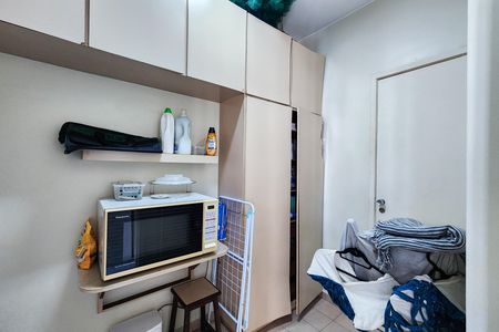 Apartamento à venda com 54m², 2 quartos e 1 vaga Apartamento à venda com 54m², 2 quartos e 1 vagaQuarto de Serviço
