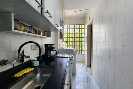 Apartamento à venda com 54m², 2 quartos e 1 vaga Apartamento à venda com 54m², 2 quartos e 1 vagaCozinha