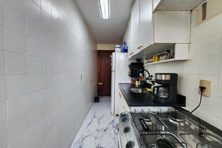 Apartamento à venda com 54m², 2 quartos e 1 vaga Apartamento à venda com 54m², 2 quartos e 1 vagaCozinha