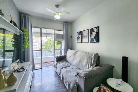 Sala  de apartamento à venda com 2 quartos, 54m² em Praça da Bandeira, Rio de Janeiro