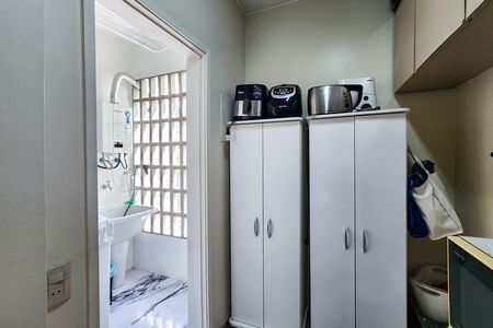 Apartamento à venda com 54m², 2 quartos e 1 vaga Apartamento à venda com 54m², 2 quartos e 1 vagaQuarto de Serviço