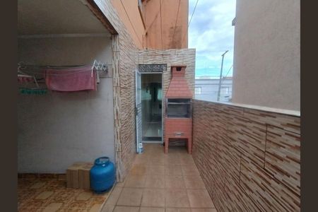 Casa à venda com 77m², 4 quartos e 1 vaga Casa à venda com 77m², 4 quartos e 1 vagaÁrea de Serviço