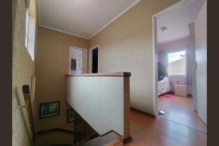 Quarto de casa à venda com 4 quartos, 77m² em Osvaldo Cruz, São Caetano do Sul