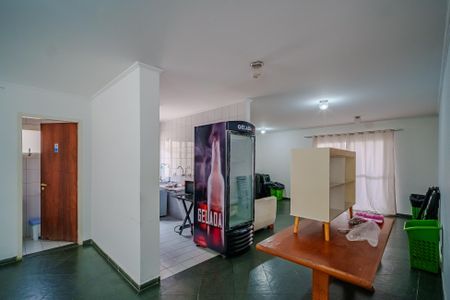 Apartamento para alugar com 46m², 2 quartos e 1 vaga Apartamento para alugar com 46m², 2 quartos e 1 vagaÁrea comum - Salão de festas