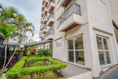 Apartamento para alugar com 46m², 2 quartos e 1 vaga Apartamento para alugar com 46m², 2 quartos e 1 vagaFachada