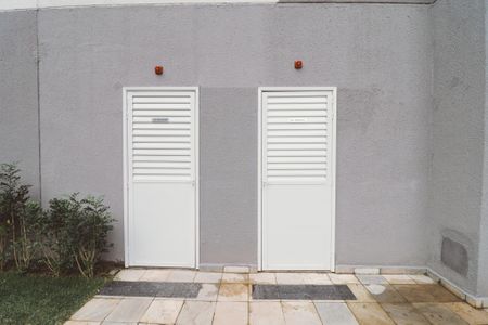 Apartamento à venda com 33m², 2 quartos e sem vagaÁrea comum - Piscina