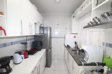 Casa de condomínio à venda com 98m², 2 quartos e 2 vagasCozinha