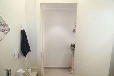 Casa de condomínio à venda com 98m², 2 quartos e 2 vagasLavabo