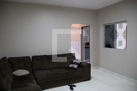 Casa à venda com 105m², 3 quartos e 2 vagas
