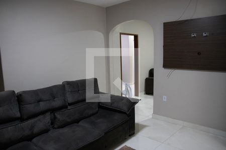 Casa à venda com 105m², 3 quartos e 2 vagas