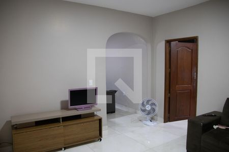 Casa à venda com 3 quartos, 105m² em Setor Perim, Goiânia