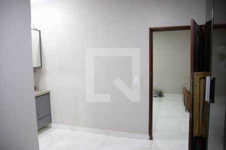 Casa à venda com 105m², 3 quartos e 2 vagas
