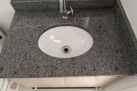 Apartamento para alugar com 76m², 2 quartos e 1 vaga Apartamento para alugar com 76m², 2 quartos e 1 vagaBanheiro