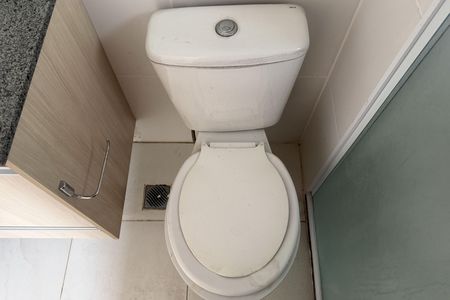 Apartamento para alugar com 76m², 2 quartos e 1 vaga Apartamento para alugar com 76m², 2 quartos e 1 vagaBanheiro da Suíte