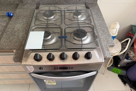 Cozinha e Área de Serviço de apartamento para alugar com 2 quartos, 76m² em Castelo, Santos