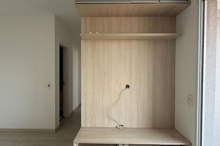 Sala de apartamento para alugar com 2 quartos, 76m² em Castelo, Santos