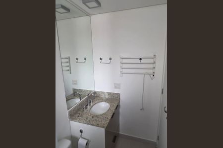 Banheiro de apartamento para alugar com 2 quartos, 56m² em Santa Cecilia, São Paulo