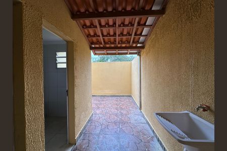 Casa de condomínio para alugar com 75m², 2 quartos e 1 vaga Casa de condomínio para alugar com 75m², 2 quartos e 1 vagaQuintal