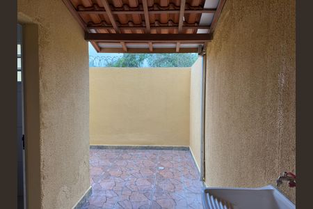 Casa de condomínio para alugar com 75m², 2 quartos e 1 vaga Casa de condomínio para alugar com 75m², 2 quartos e 1 vagaQuintal