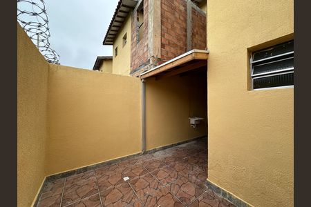 Casa de condomínio para alugar com 75m², 2 quartos e 1 vaga Casa de condomínio para alugar com 75m², 2 quartos e 1 vagaQuintal