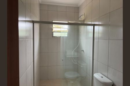 Casa de condomínio para alugar com 75m², 2 quartos e 1 vaga Casa de condomínio para alugar com 75m², 2 quartos e 1 vagaBanheiro da Suíte 1