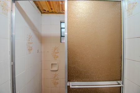 Banheiro da Suíte de casa à venda com 2 quartos, 61m² em Farrapos, Porto Alegre