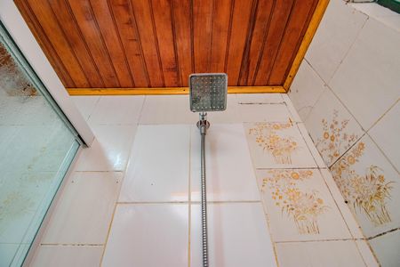 Casa à venda com 61m², 2 quartos e 2 vagas Casa à venda com 61m², 2 quartos e 2 vagasBanheiro Social