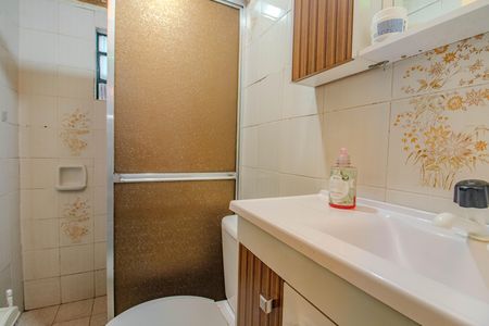 Casa à venda com 61m², 2 quartos e 2 vagas Casa à venda com 61m², 2 quartos e 2 vagasBanheiro da Suíte