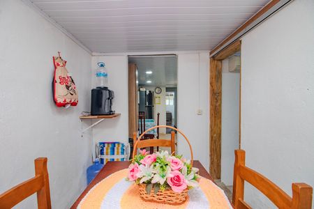 Casa à venda com 61m², 2 quartos e 2 vagas Casa à venda com 61m², 2 quartos e 2 vagasCopa