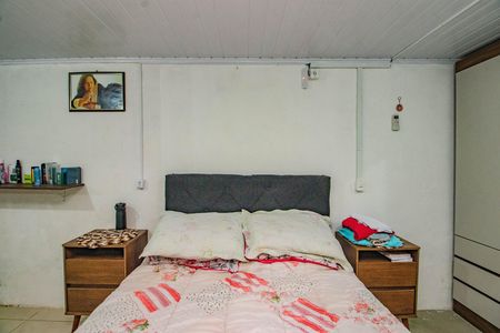 Casa à venda com 61m², 2 quartos e 2 vagas Casa à venda com 61m², 2 quartos e 2 vagasSuíte