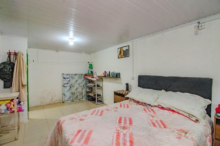 Casa à venda com 61m², 2 quartos e 2 vagas Casa à venda com 61m², 2 quartos e 2 vagasSuíte