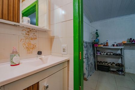 Casa à venda com 61m², 2 quartos e 2 vagas Casa à venda com 61m², 2 quartos e 2 vagasBanheiro da Suíte