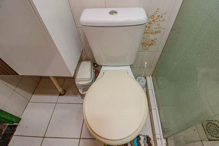 Casa à venda com 61m², 2 quartos e 2 vagas Casa à venda com 61m², 2 quartos e 2 vagasBanheiro da Suíte