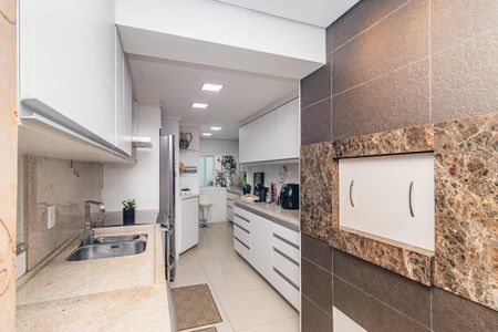 Apartamento à venda com 120m², 3 quartos e 2 vagas Apartamento à venda com 120m², 3 quartos e 2 vagasCozinha