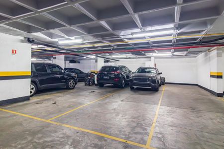 Garagem de apartamento à venda com 3 quartos, 120m² em Passo d’Areia, Porto Alegre