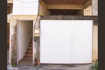 Casa para alugar com 2 quartos, 85m² em Santa Cruz, Rio de Janeiro