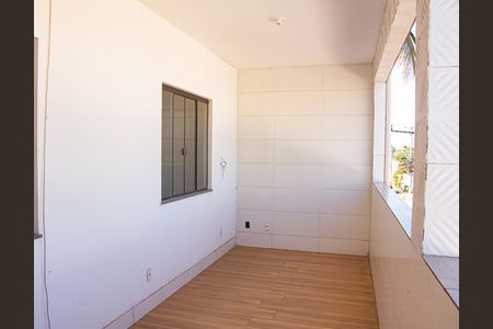 Casa para alugar com 2 quartos, 85m² em Santa Cruz, Rio de Janeiro